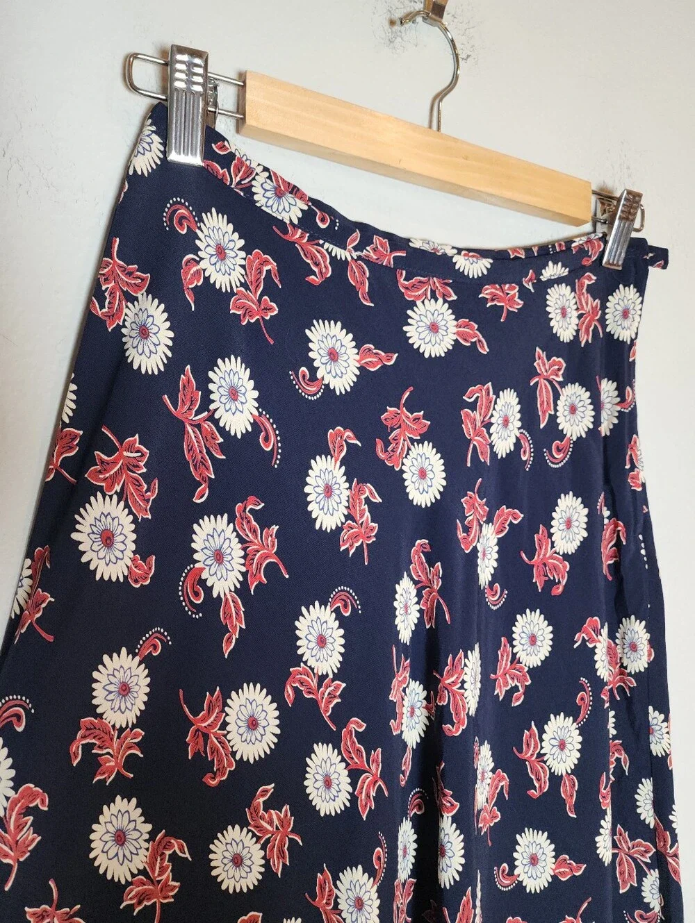 Karen Kane Maxi Skirt Blue Red White Floral Rayon Made In USA Size 6 XS/S